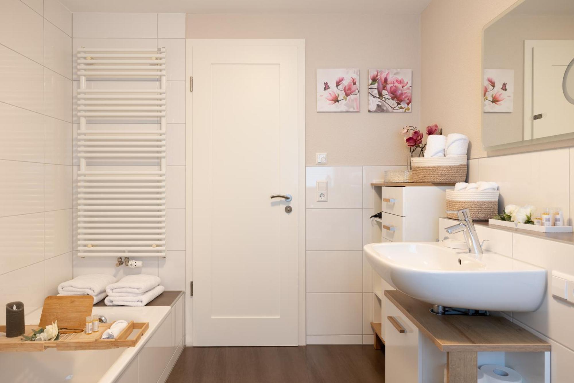Appartementdeluxe Steiert - Near Europa Park - Rulantica - Spacious - Fully Equipped Kitchen - Private Garden - Free Parking - Pet Friendly Schwanau Exteriör bild